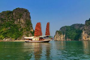 L'Amour Junk 2 Days 1 Night